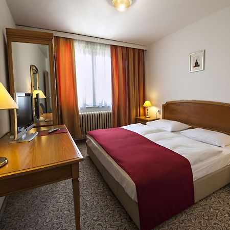 Hotel Zagreb Extérieur photo