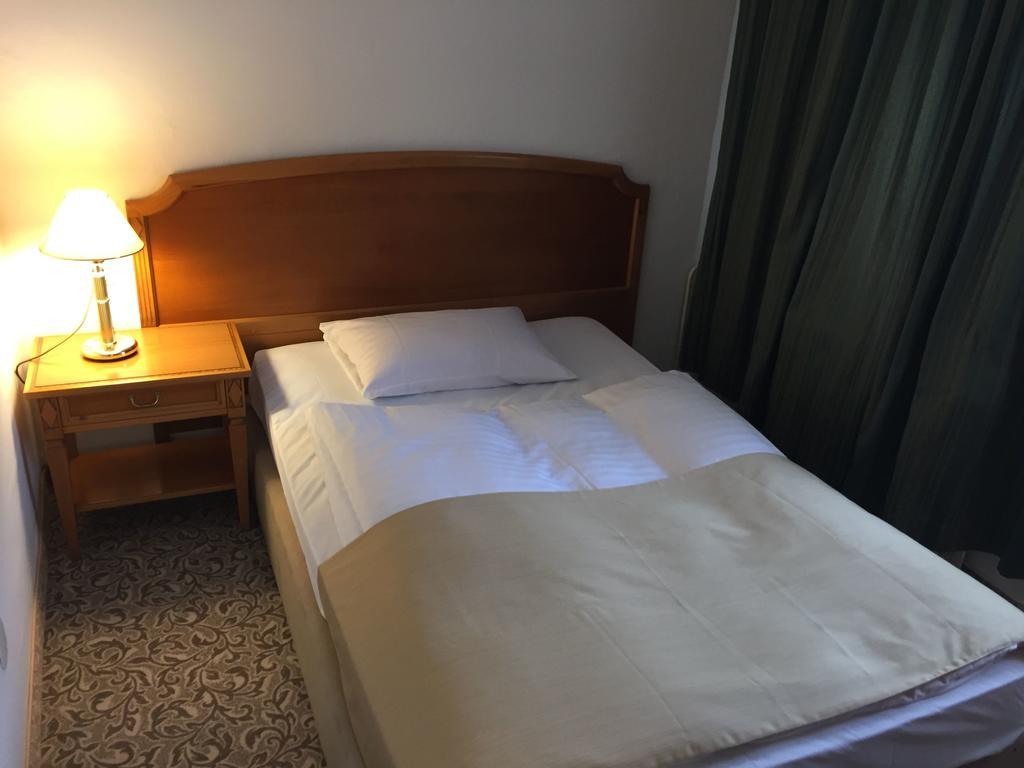 Hotel Zagreb Extérieur photo