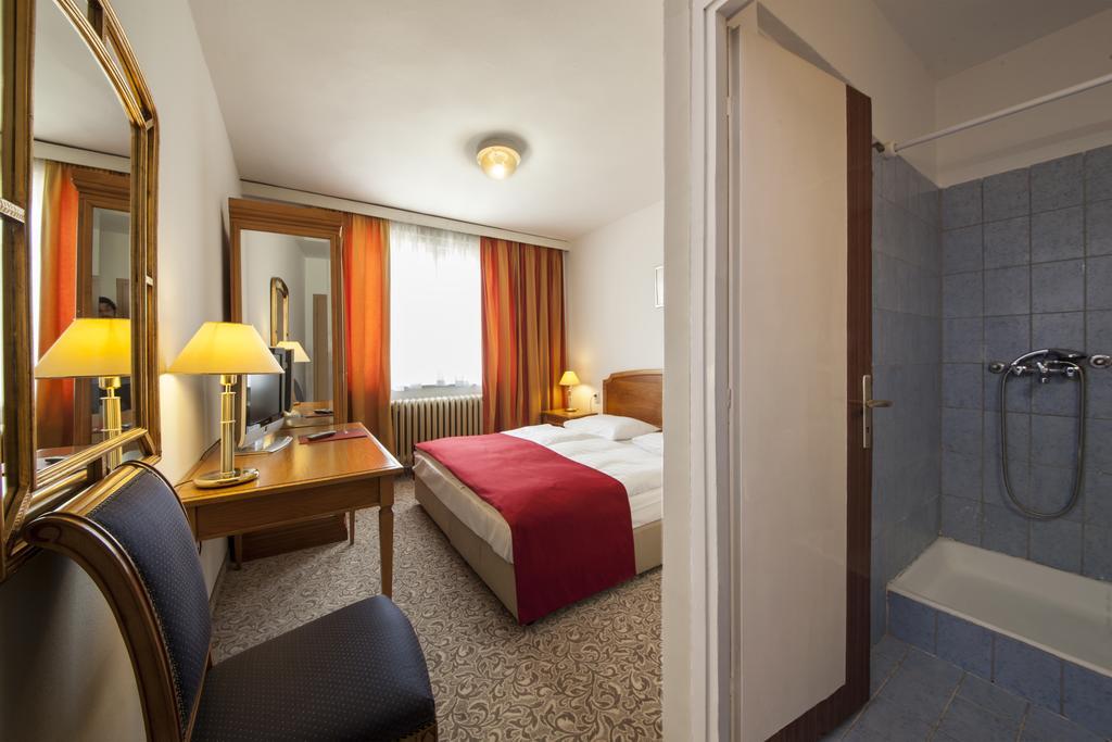 Hotel Zagreb Extérieur photo